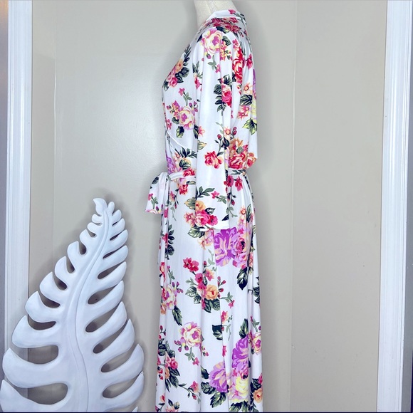 White Pink Green Yellow Floral Long Sleeve Belted Faux Wrap Maxi Dress Size 2X - Picture 2 of 4